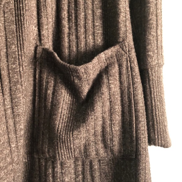 Gray Cardigan - Picture 4 of 5